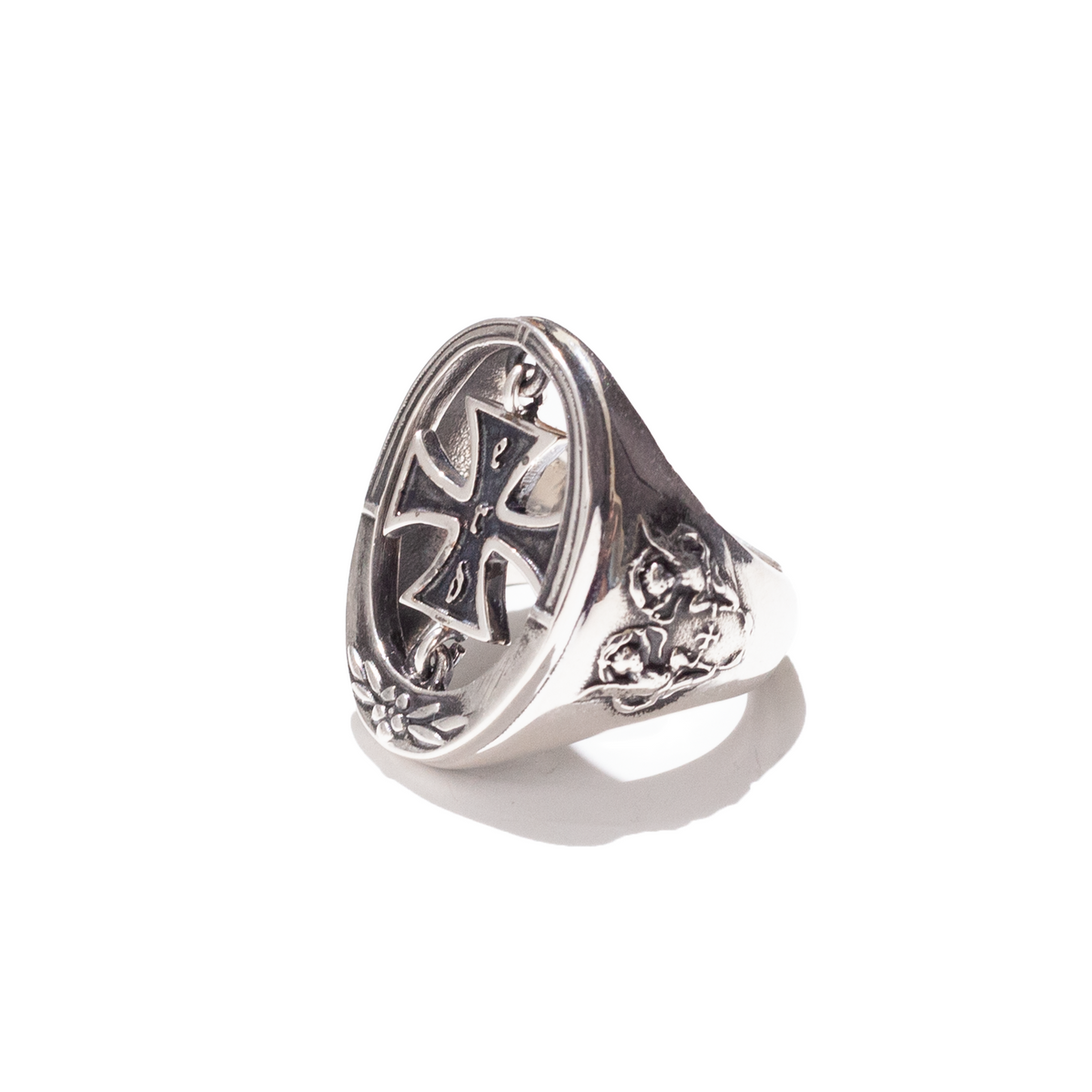 Enfants Riches Déprimés Heinrich Charm Ring sterling silver – detail
