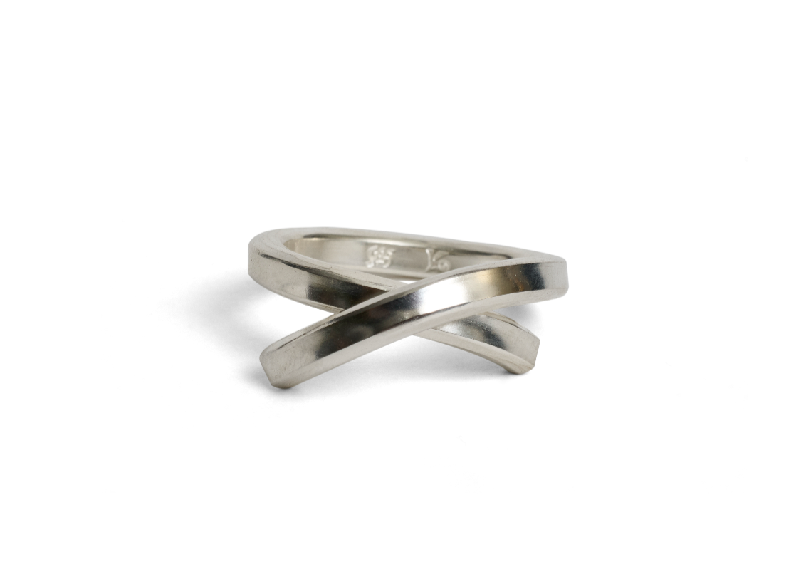 Werkstatt München Ring Embrace Fine