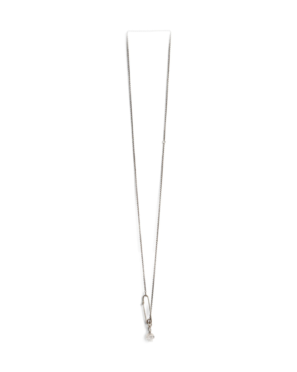 Werkstatt München Fine Chain Safety Pin + Skull sterling silver – front