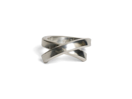 Werkstatt München Ring Embrace