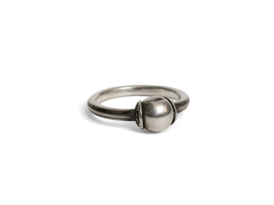 Werkstatt München Ring Symbol Pearl