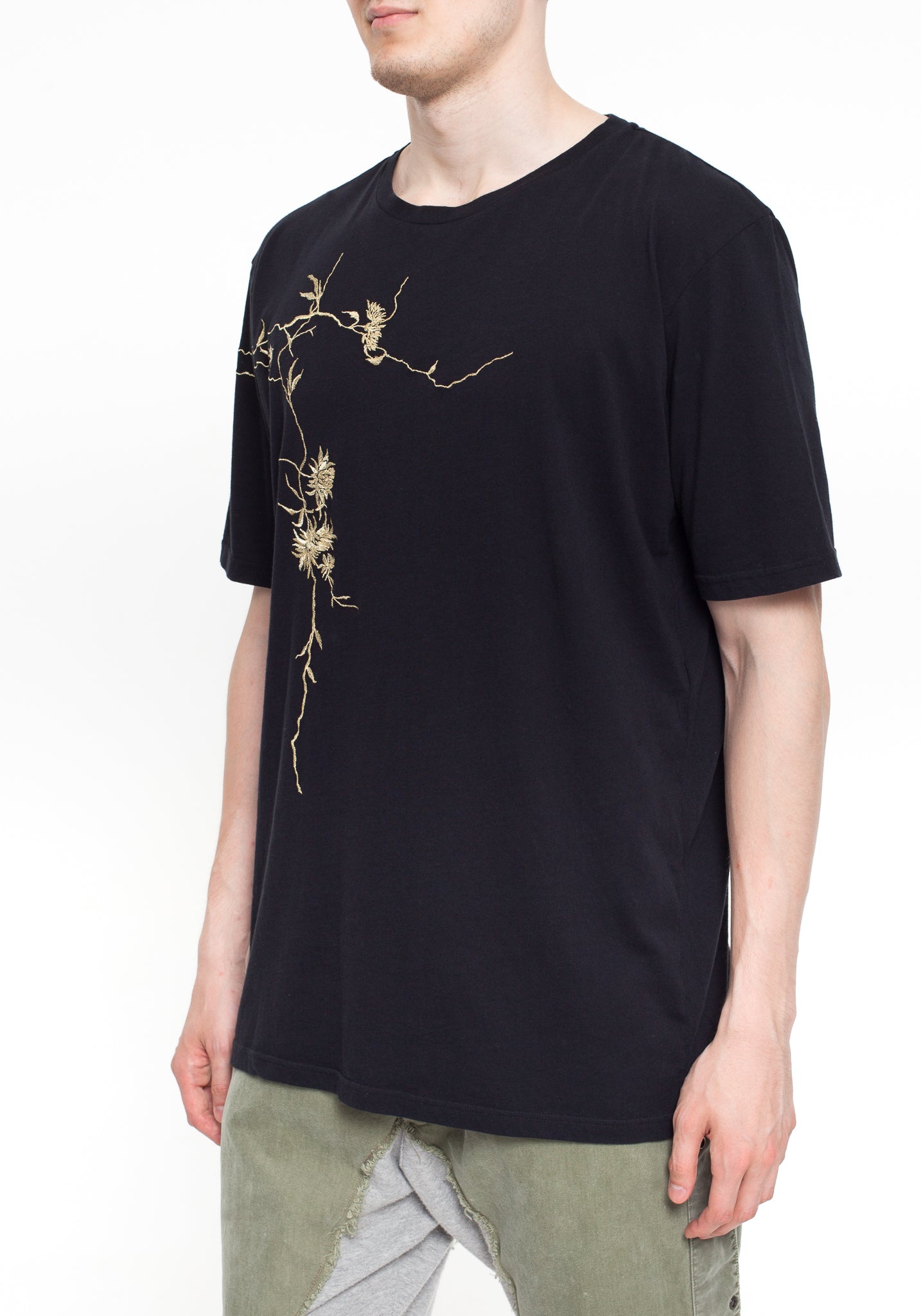 Embroided T-Shirt Awuna