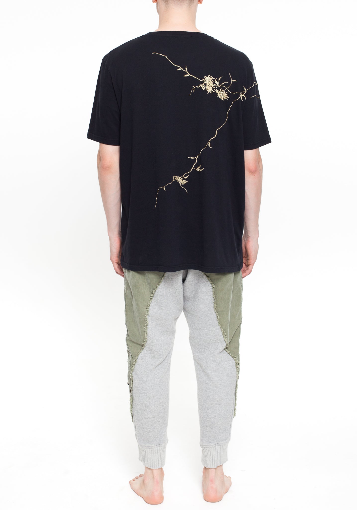 Embroided T-Shirt Awuna